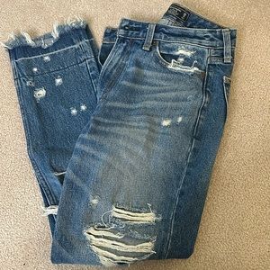 Abercrombie and Fitch Anne High Rise Girlfriend Jean